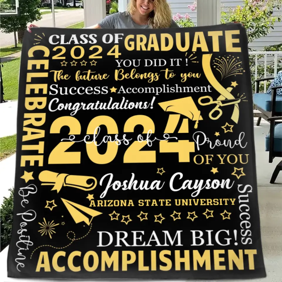Personalized Class of 2024 Graduation Blankets, Years Are Separated