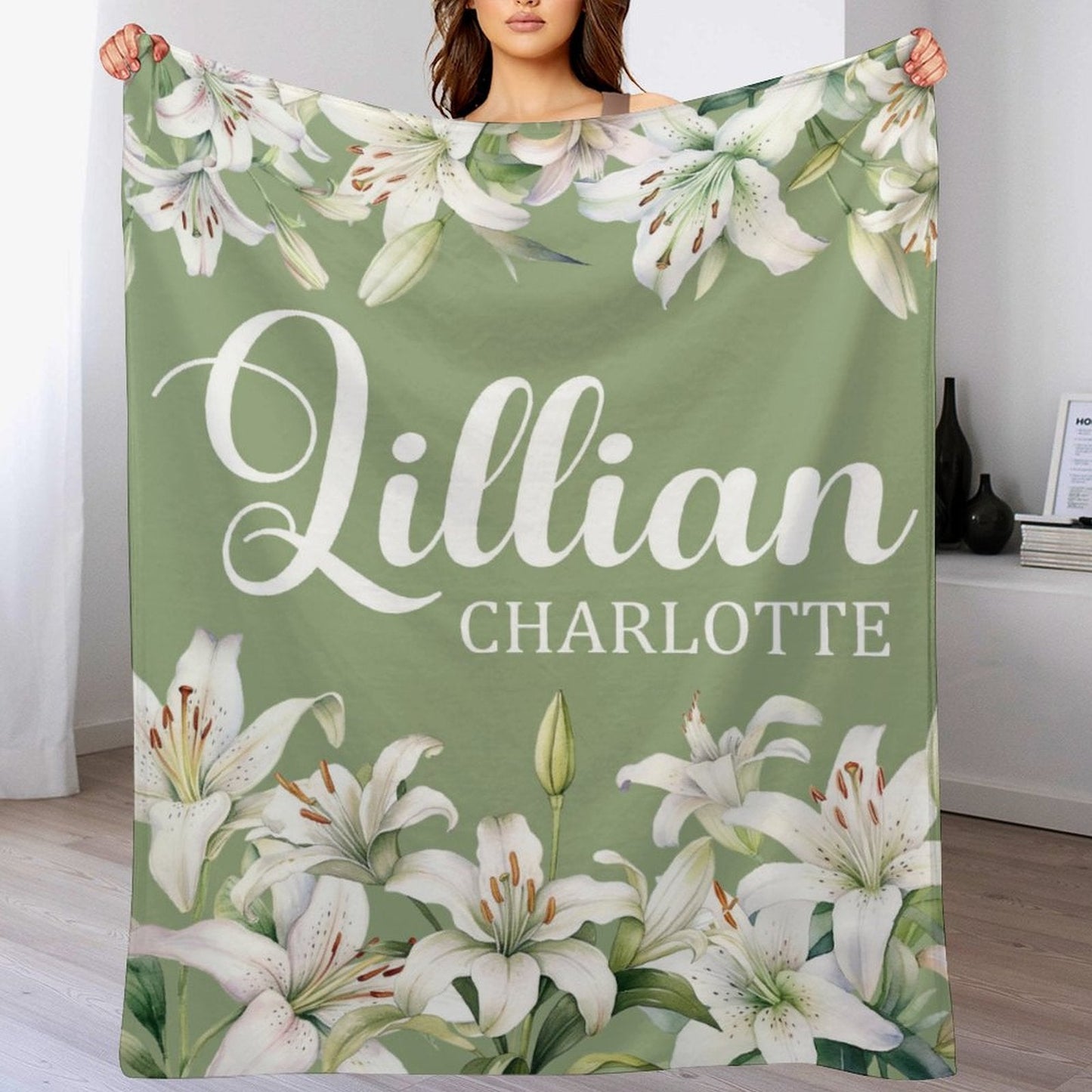 ️White Lily Floral Personalized Baby Blanket