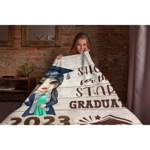 Shoot For The Stars Graduate - Personalized Blanket - Yulaki