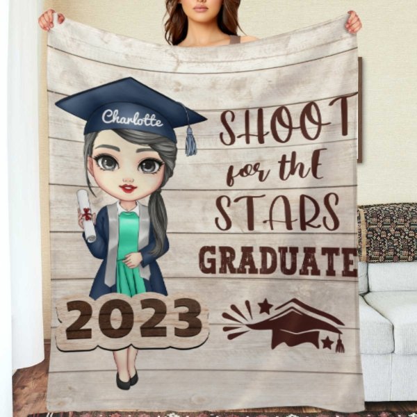 Shoot For The Stars Graduate - Personalized Blanket - Yulaki